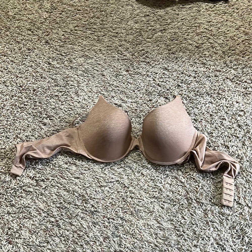 Victoria secret uplift bra